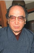 Leading ceramic artist Yu Fujiwara dies at 69